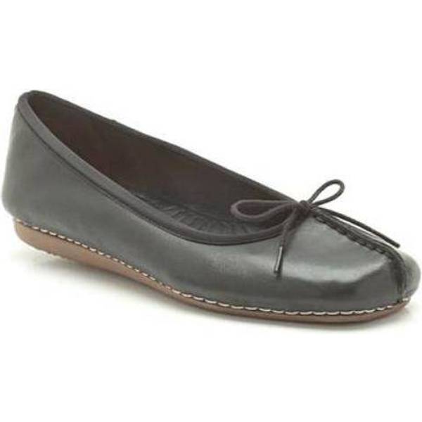 clarks freckle ice black